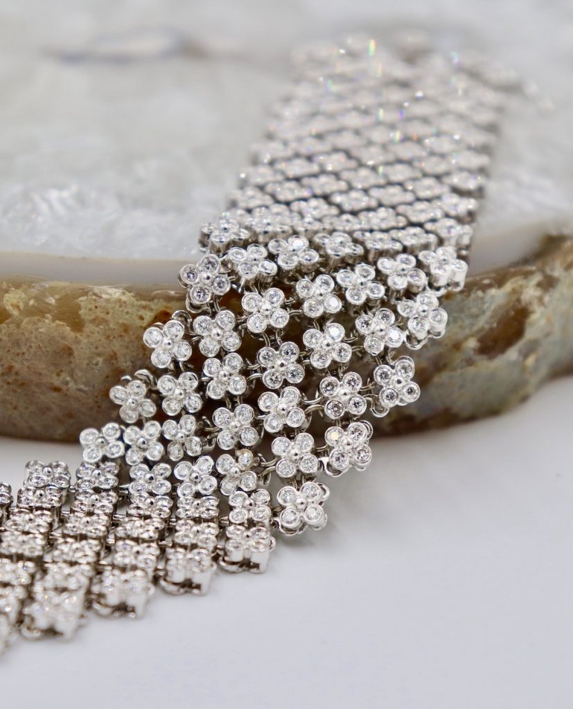 The Blossom patterned-diamond bracelet