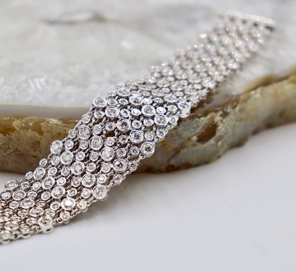 Pebble diamond bracelet